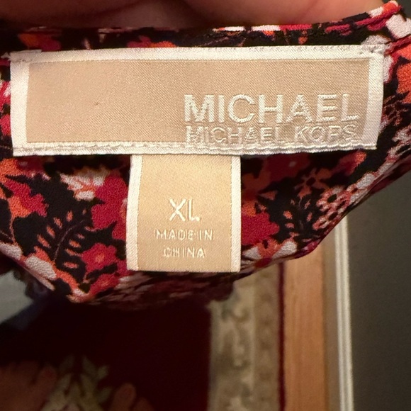 Michael Kors V-Neck Ruffled Short Sleeve Blouse Floral Womens Sz XL - Picture 3 of 4